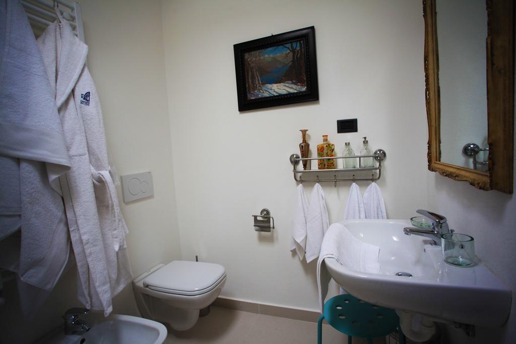 B&B Convento S. Antonio Como Rum bild